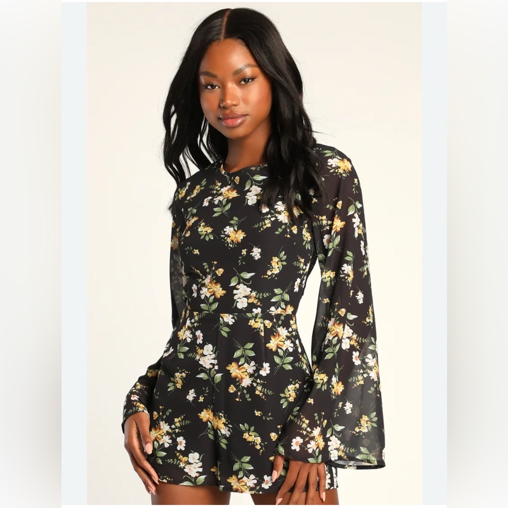 Lulu’s Poised and Playful Black Floral Backless Romper.Lined. Bell Sleeves. Sz M